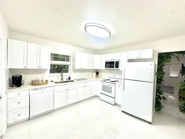 Photo - 1682 NE 146th St