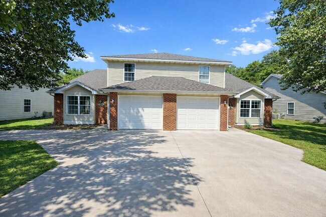 Photo - 1709 Hanover Blvd