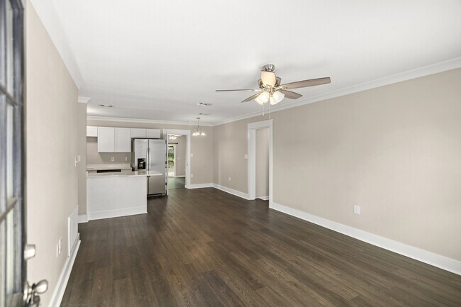 Photo - 200 Spencer Dr