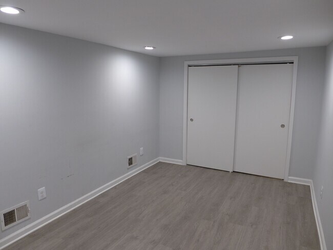 Photo - 1719 Saint Paul St