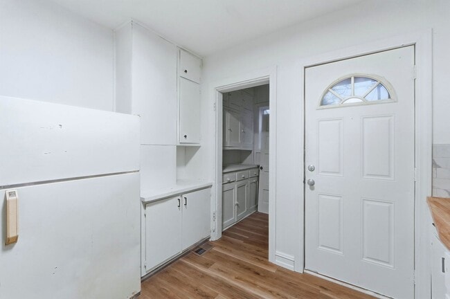 Photo - Freshly Updated 3-Bed Home with Back Parking