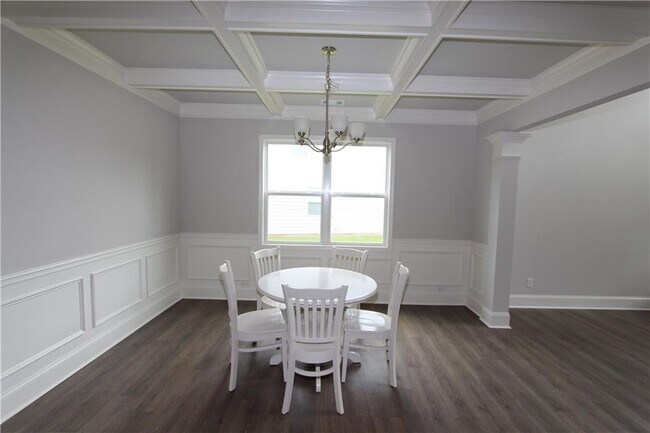 Photo - 6870 Rambling