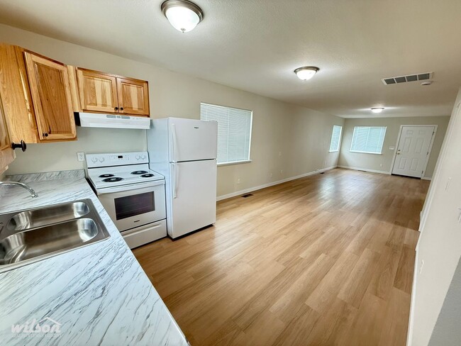 Photo - Updated 2 Bed /1 Bath Home with Spacious Yard!