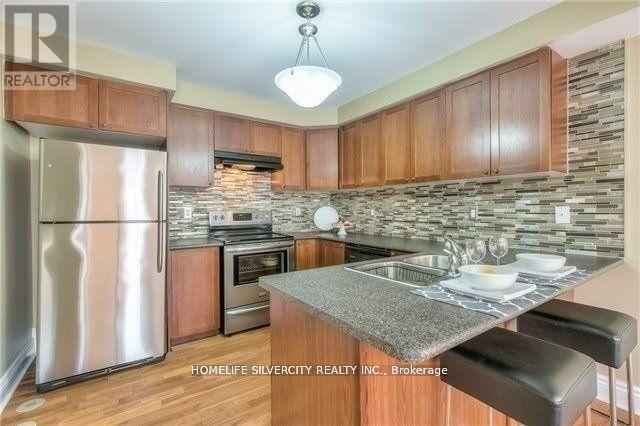 Photo - 3049 Dewridge Ave