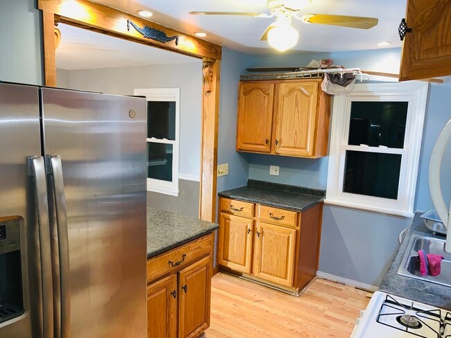 Photo - 1015 Willow Dr