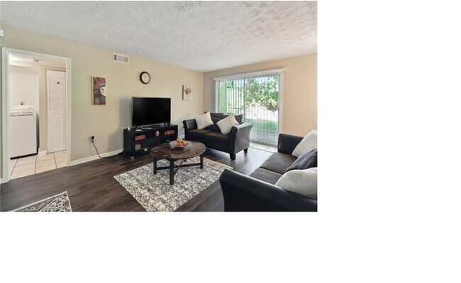 Photo - 144 Scandia Cir Unidad 1