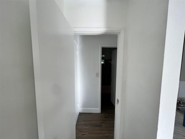 Photo - 1723 Moffett St Unit 12