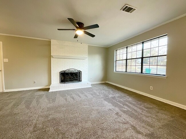 Photo - 2003 Doris Dr