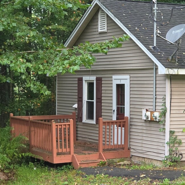Building Photo - 2 Storybrook Ln W