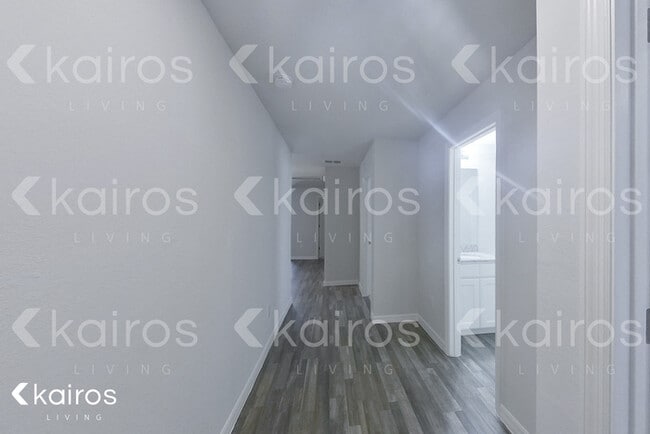 Photo - 1813 Lawn Ave