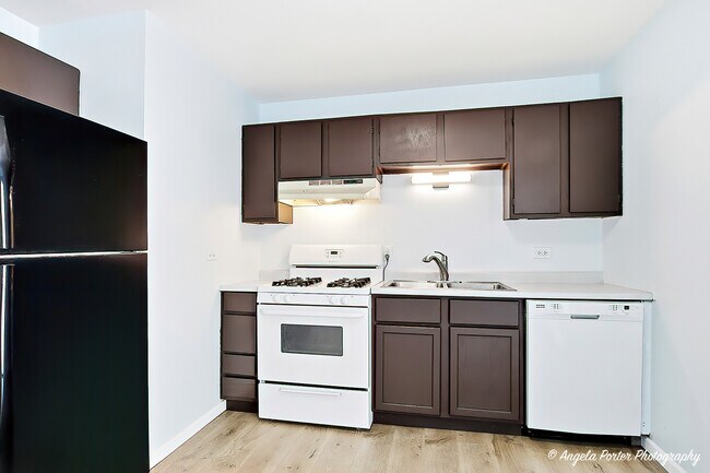 Photo - 831 Washington St