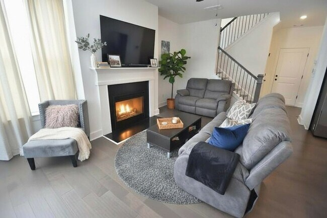 Photo - 24 Caison Dr
