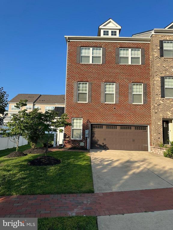 Building Photo - 15114 Hogshead Way