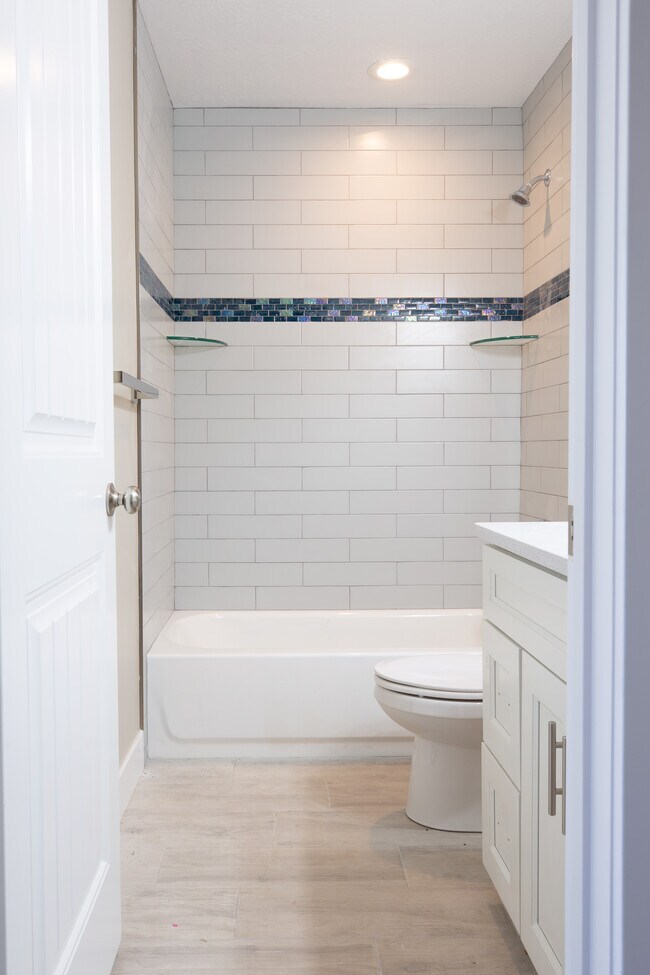 Photo - 277 N 200 W