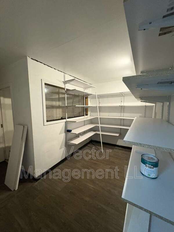 Photo - 1158 Dixwell Ave