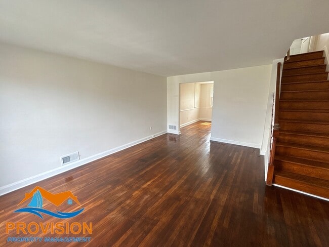 Photo - 1925 Jasmine Rd