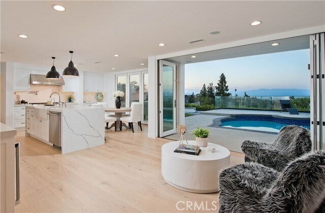 Photo - 16449 Tudor Dr