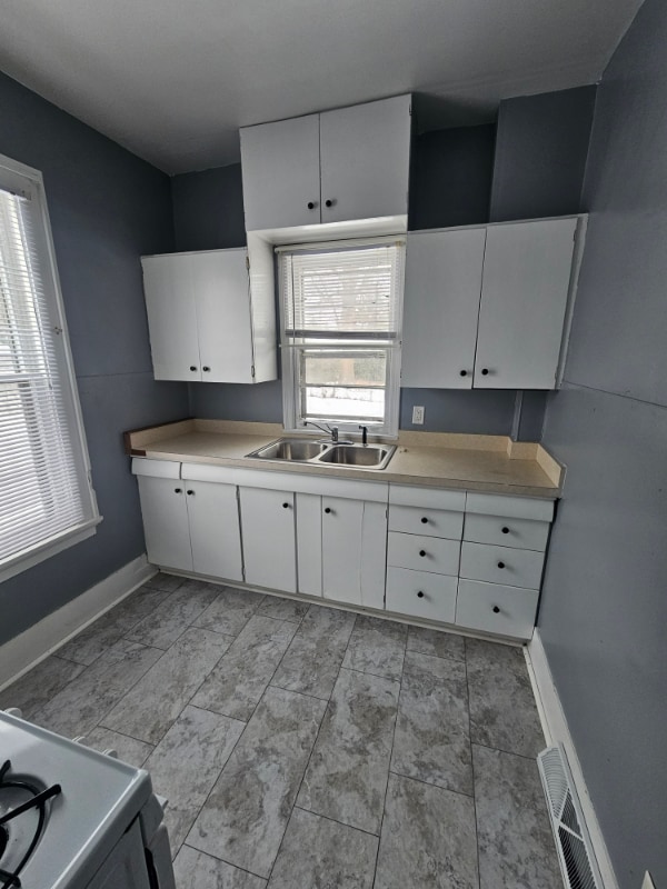 Photo - 842 Capital Ave NE Unit 2