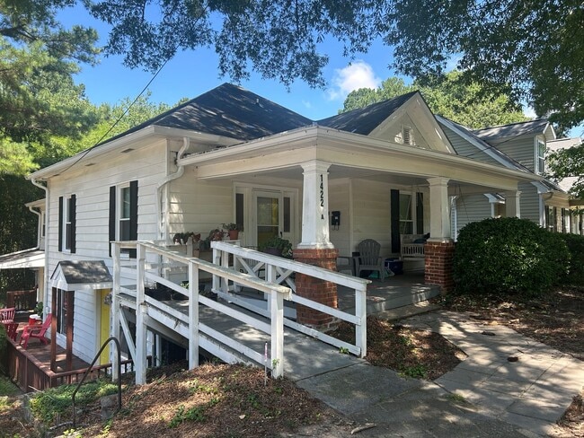 Photo - Spacious 3BR/2BA Duplex in Historic Lakewo... Unit A