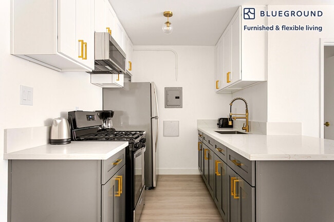 Photo - 4444 Hazeltine Ave Unidad FL2-ID1412