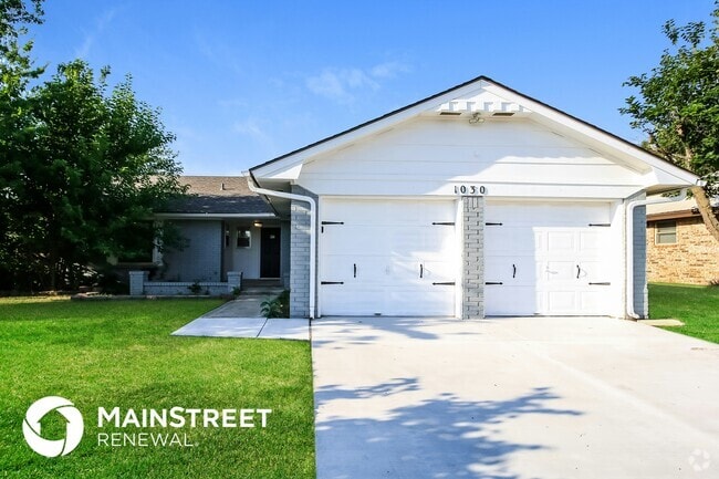 Building Photo - 1030 W Churchill Way Rental
