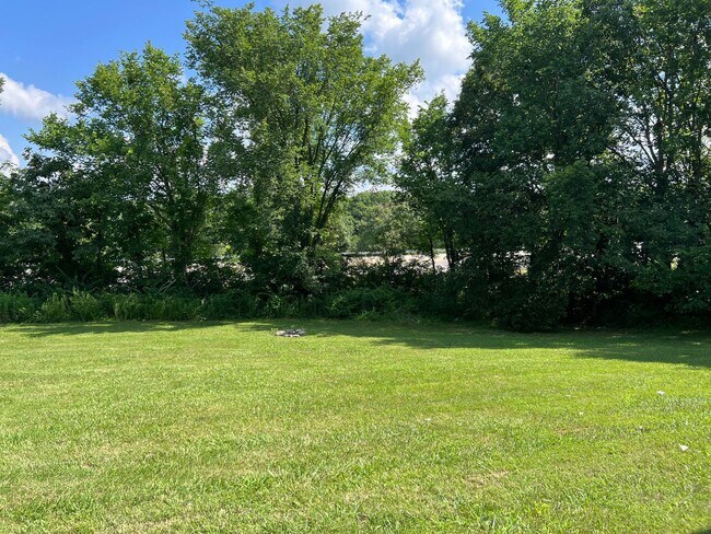 Photo - 4 bedroom rental home