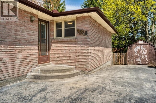 Photo - 1528 Limberlost Rd