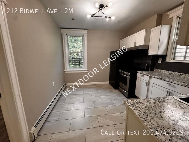 Photo - 212 Bidwell Ave Unidad 2M