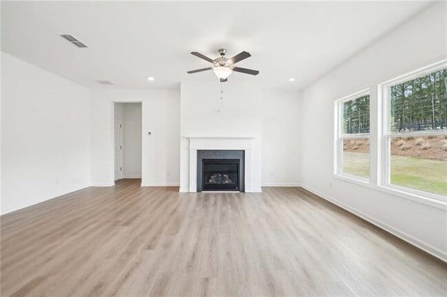 Photo - 320 Silverleaf Trl