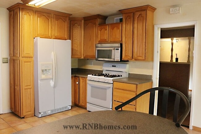 Photo - 2540 El Burlon Cir