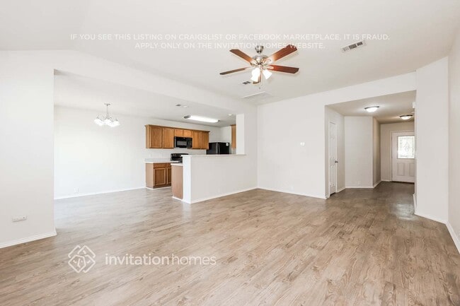 Photo - 1805 White Feather Ln