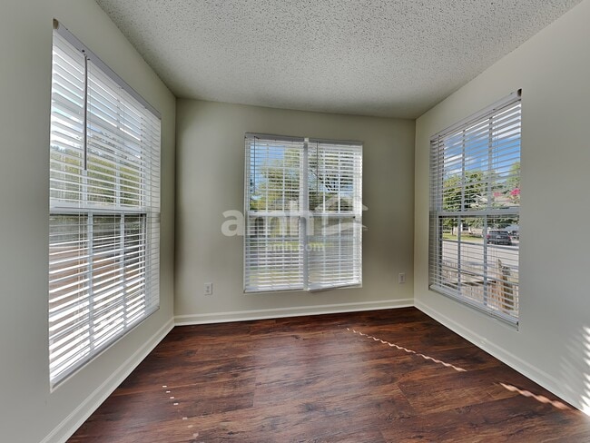 Photo - 1694 Haversham Park Dr