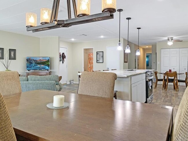 Photo - 73250 Broadmoor Dr