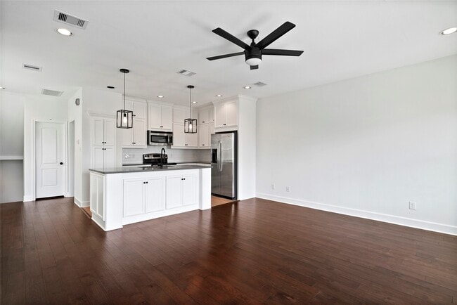 5408 Jonathan Ln