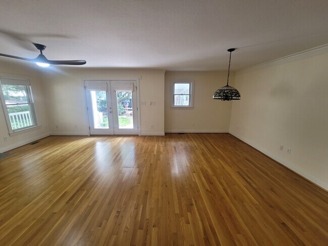 Photo - 2309 Wake Forest St
