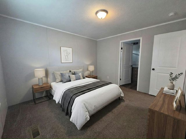 Photo - 206 Bluejay Ln