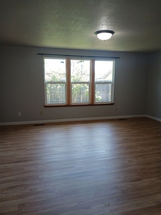 Photo - Introducing a meticulously maintained 3 bedroom, 2 bath gem!