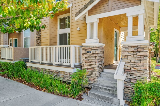 Building Photo - 4902 Hibernia Dr Rental