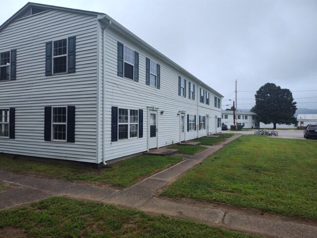 Building Photo - 14 N Ritchie Ave