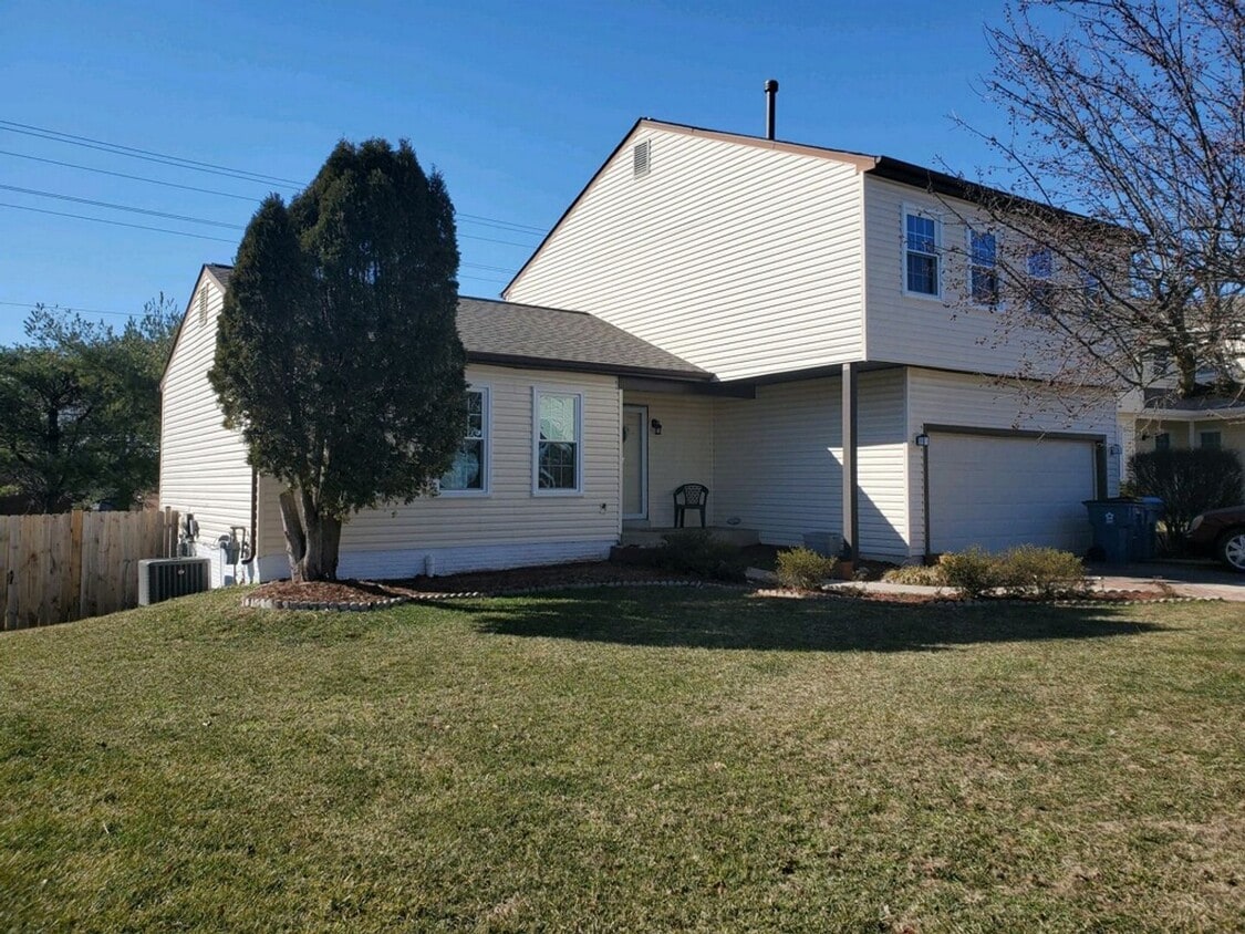 Spacious Home with Great Amenities minutes... - Spacious Home with Great Amenities minutes...