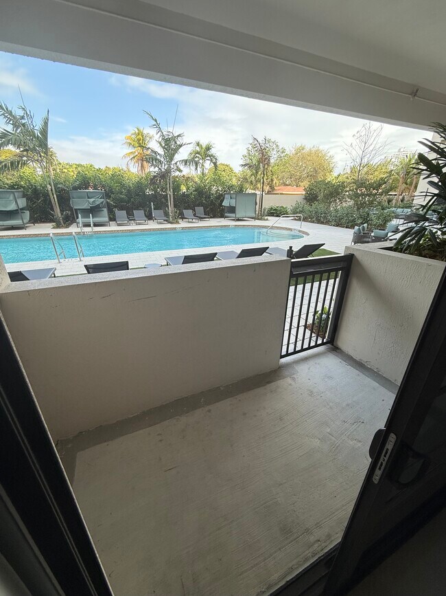 Photo - 2509 NE 182nd St Unit A2