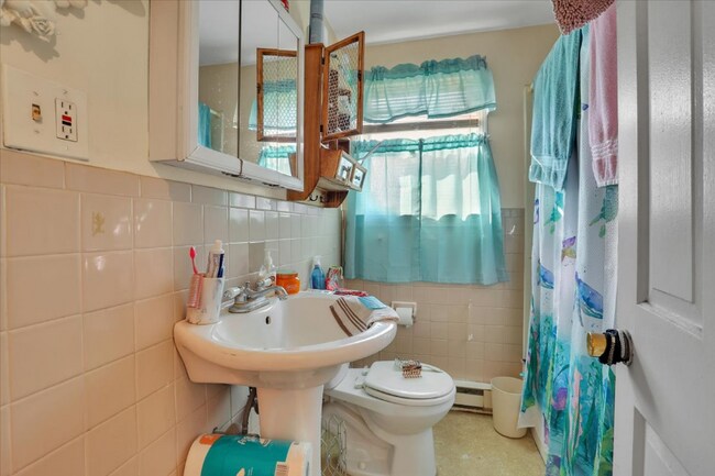 Photo - 1580 Hartford-New London Turnpike Unidad 1R