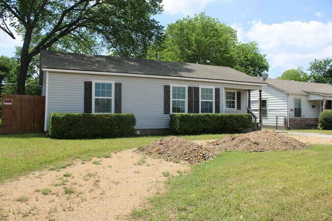 Building Photo - 1237 Centerville Rd
