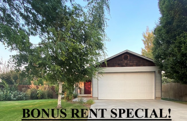 Building Photo - BONUS RENT SPECIAL! 3 Bed on Cul-de-sac wi... Rental