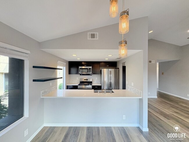 Building Photo - Modern 2BD/2BA San Marcos Condo w/ In-Unit...