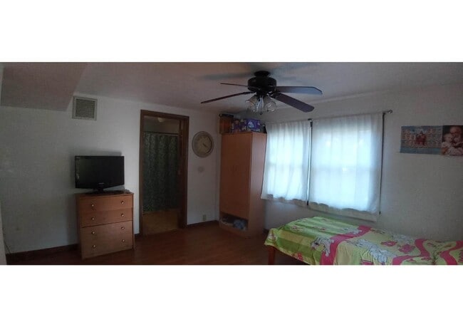 Photo - Call Sabrina Thomas Office at 757-767-0767...