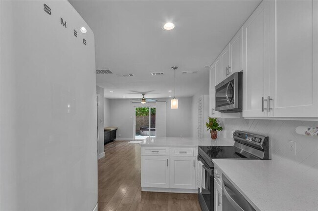 Photo - 3812 Southway Dr Unit 101