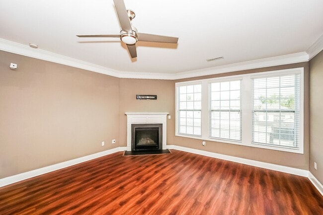 Photo - Beautiful 4 Bedroom Single Family Home