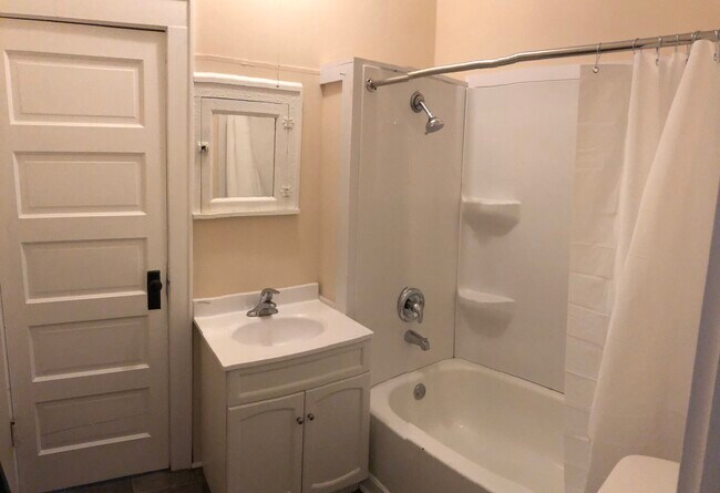 Bathroom - 4108 S 10th St