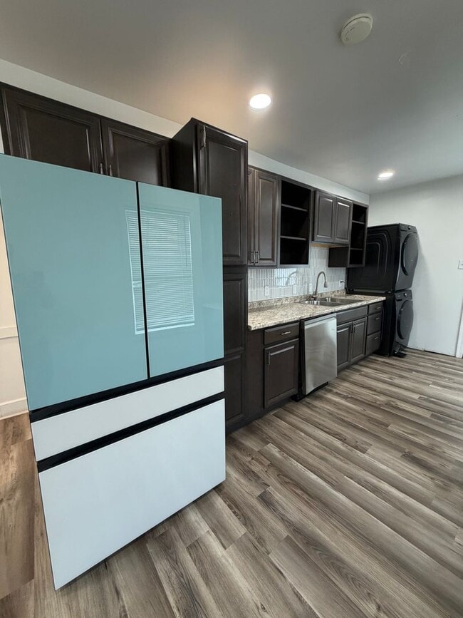 361 E Ross St Unit 2